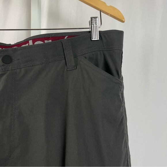 Wrangler® Mens 38 x 30 Flex Waist Outdoor Cargo Pant Hiking Camping Active - Picture 7 of 7